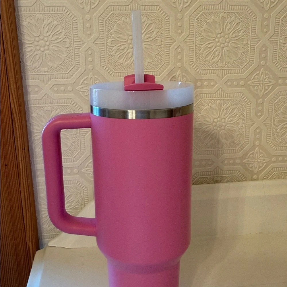 Stanley The Quencher H2.0 Flowstate™ Tumbler | 40 OZ - Picture 7 of 9